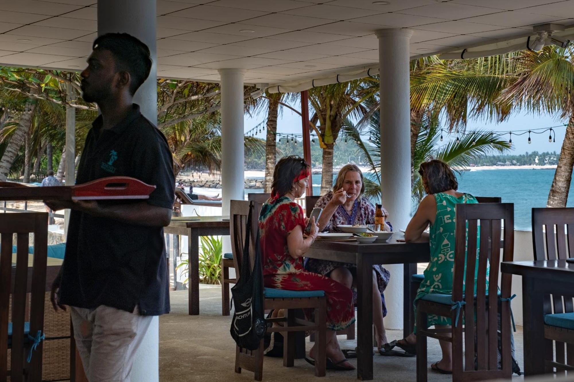 Serenity Beach Cabanas Tangalle Exterior photo