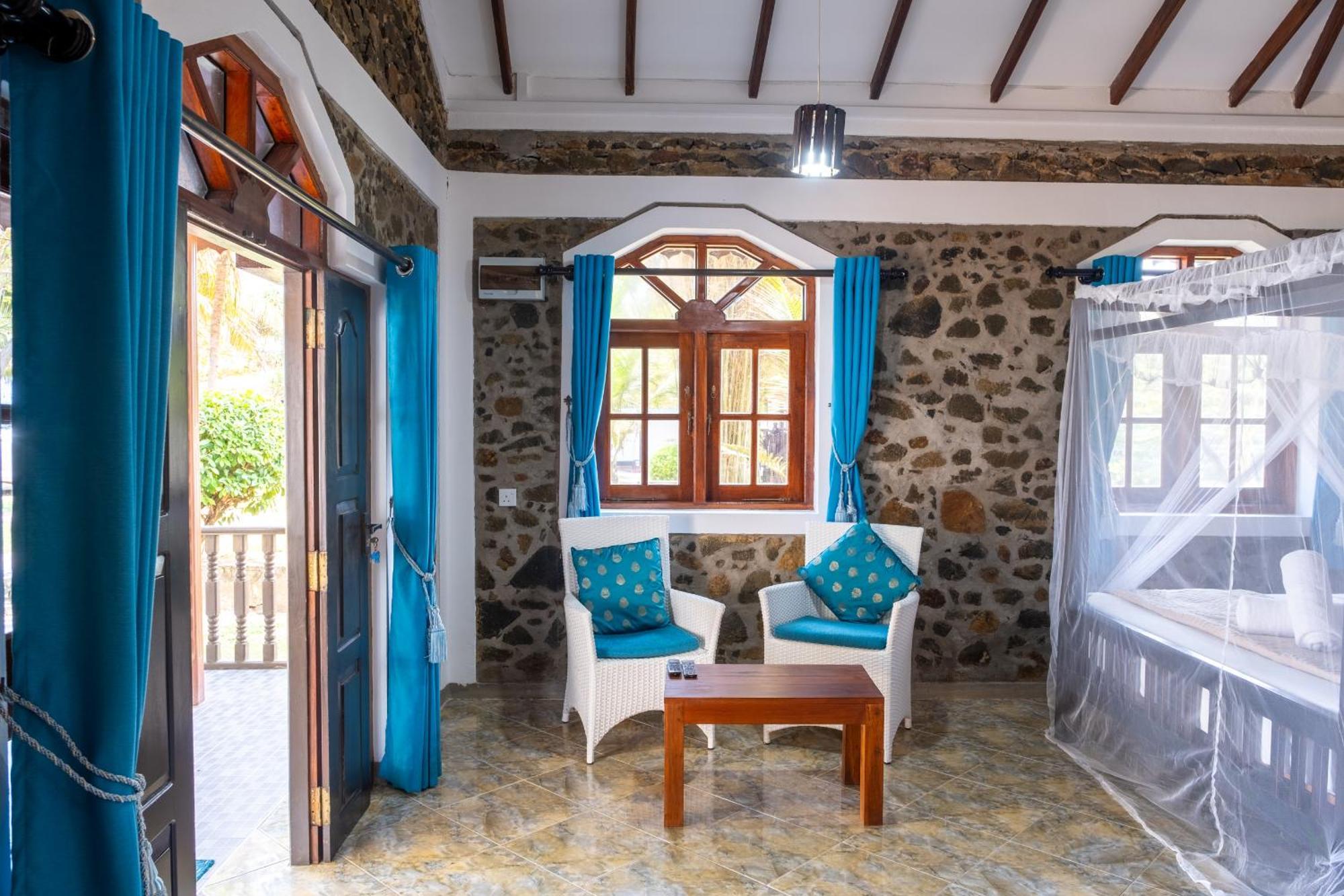 Serenity Beach Cabanas Tangalle Exterior photo