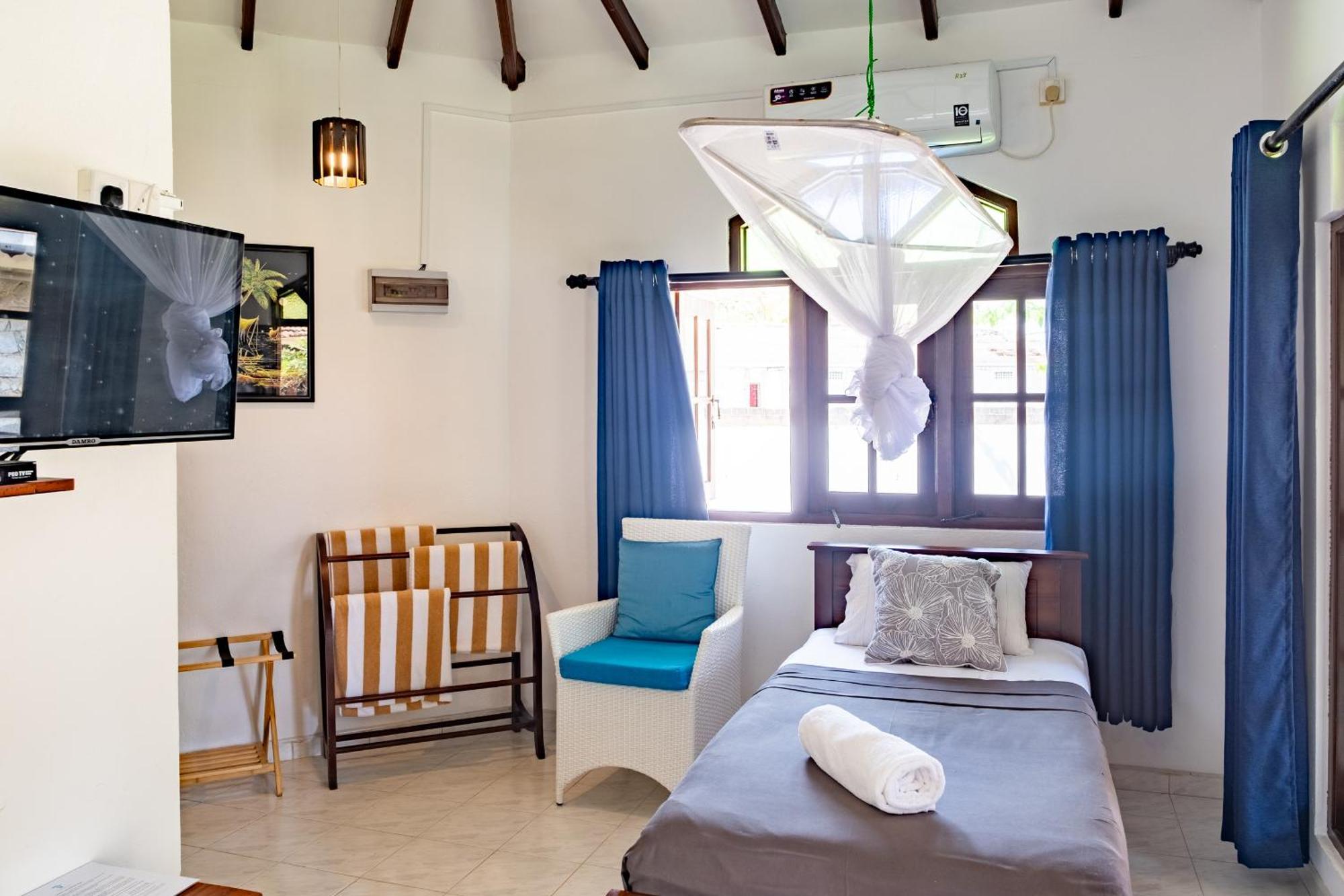 Serenity Beach Cabanas Tangalle Exterior photo