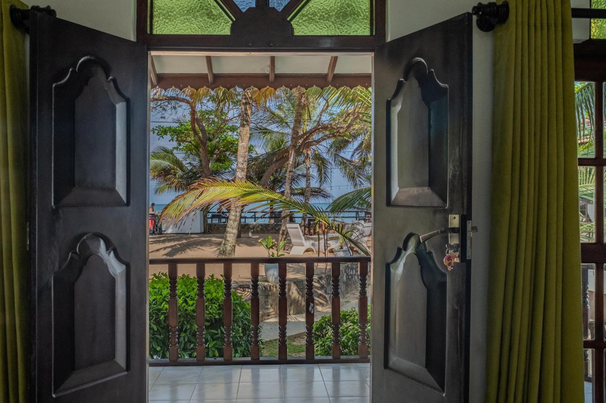 Serenity Beach Cabanas Tangalle Exterior photo