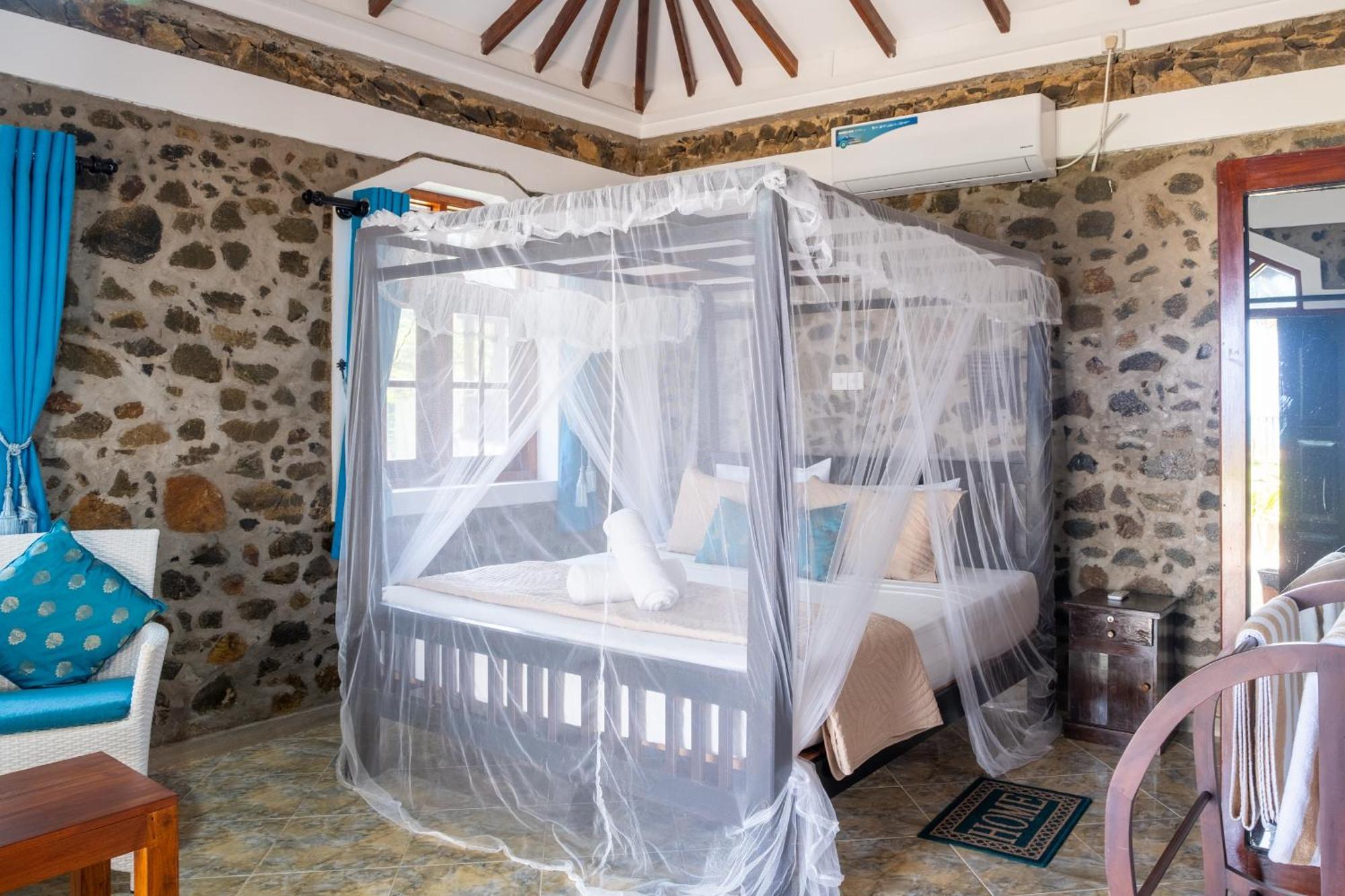 Serenity Beach Cabanas Tangalle Exterior photo